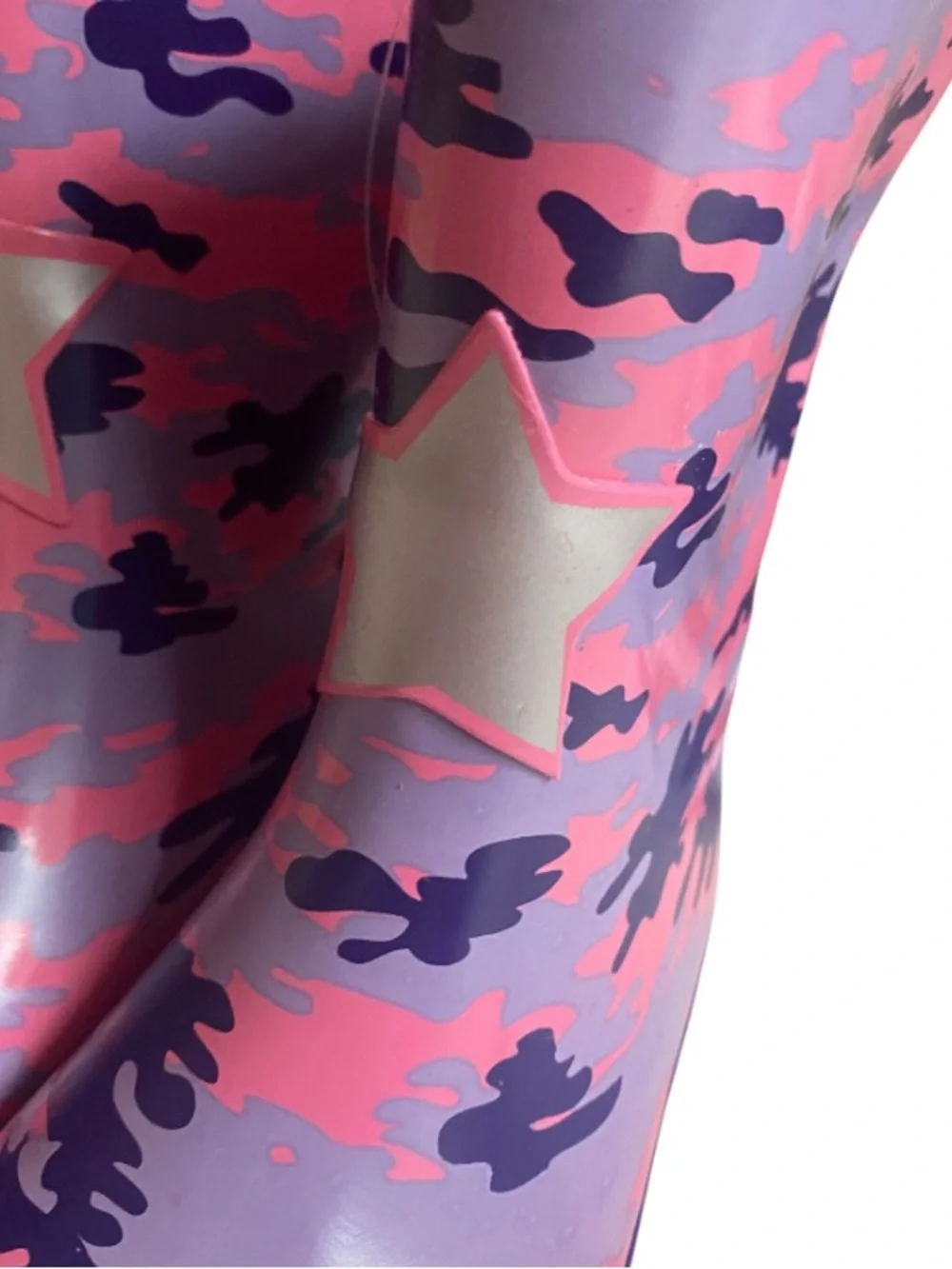 ⭐️Lilly NYC Kids Pink & Purple Camo Rain Boots with Star NWT Size 10